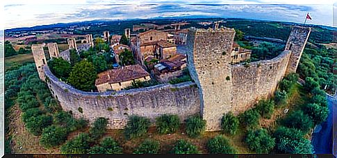 Monteriggioni, one of the most beautiful corners of Tuscany