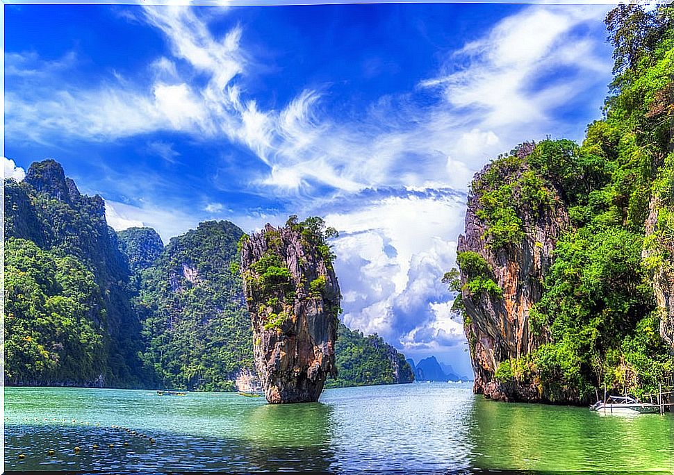 Do you know the best time to travel to Southeast Asia?