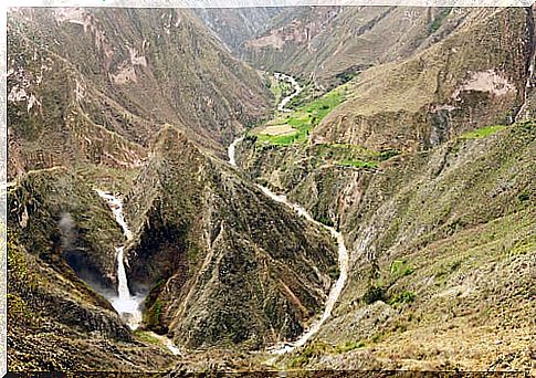 Cotahuuasi Gorge