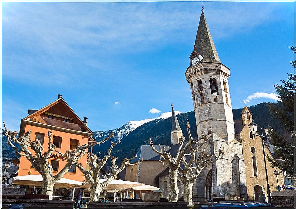 Church of Sant Miquèu in Vielha