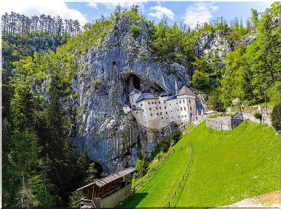 Predjama Castle