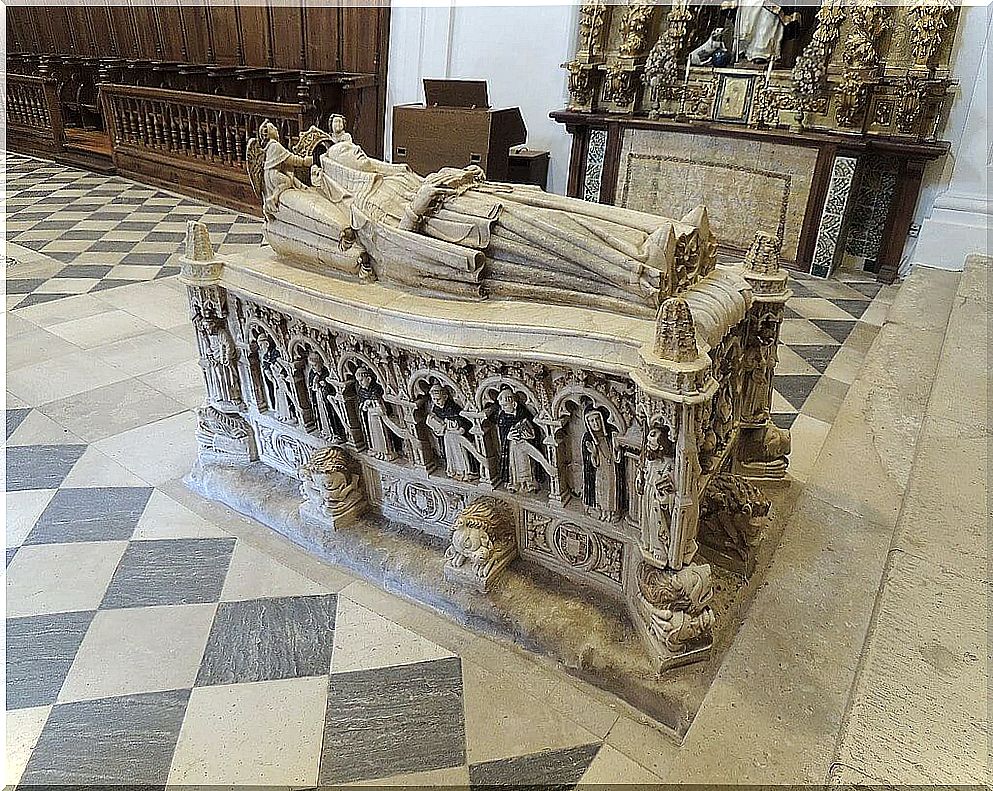 Tomb of Beatrice of Portugal