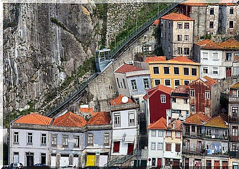 Guindais funicular in Porto