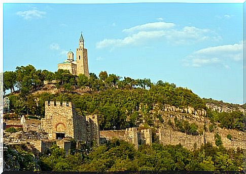 We discover the medieval city of Veliko Tarnovo in Bulgaria