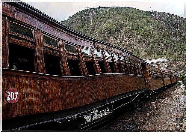 Ecuador cruise train