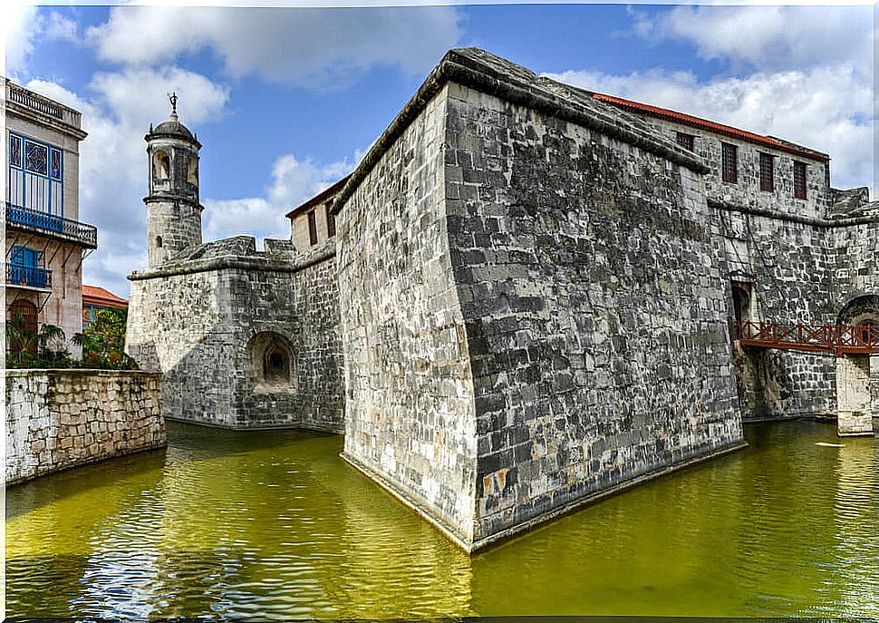 Fortresses in Cuba: memory of its colonial past