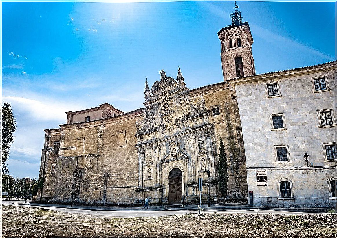 Get to know the monastery of San Zoilo in Carrión de los Condes