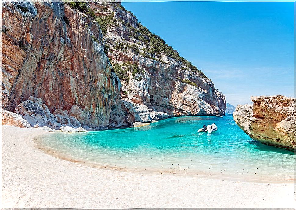 We take you to the best beaches in Sardinia