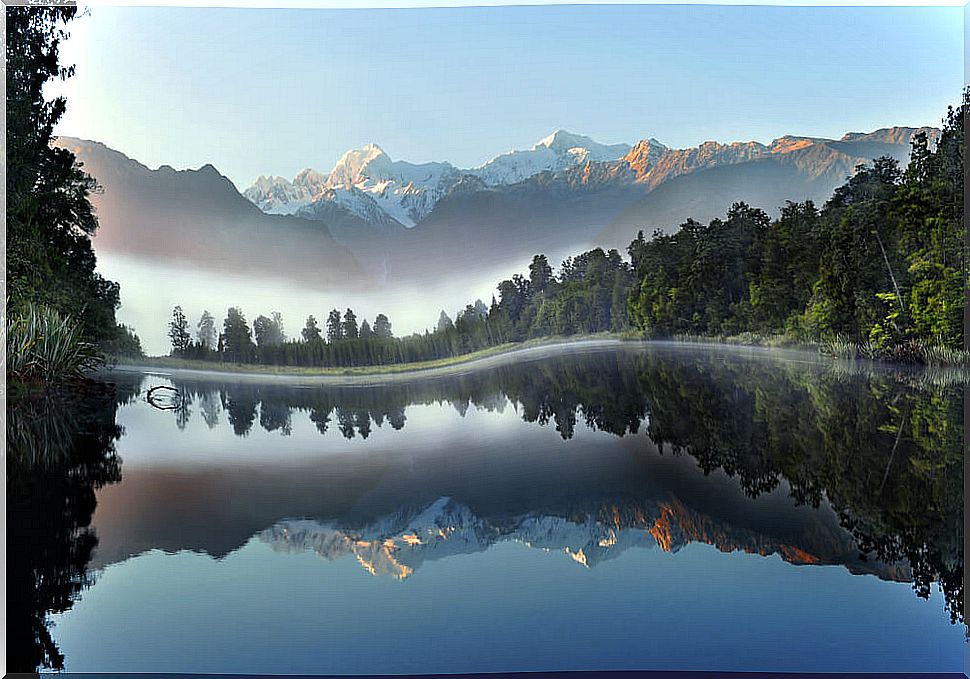 Lake Matheson: a magical place to visit