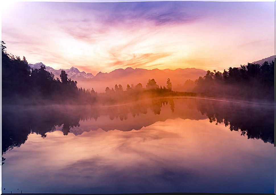 Sunset at Lake Matheson