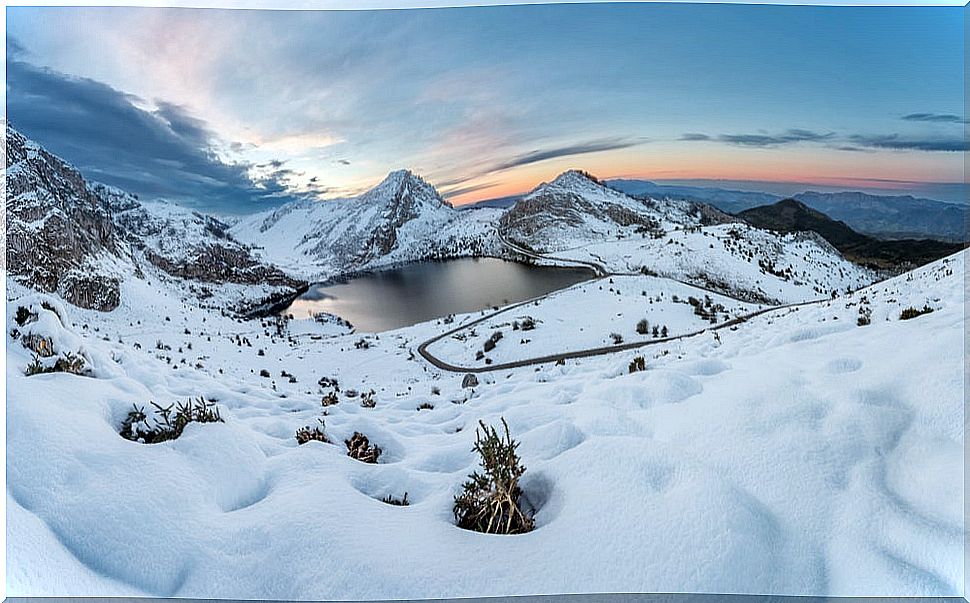 Lakes of Covadonga in winter