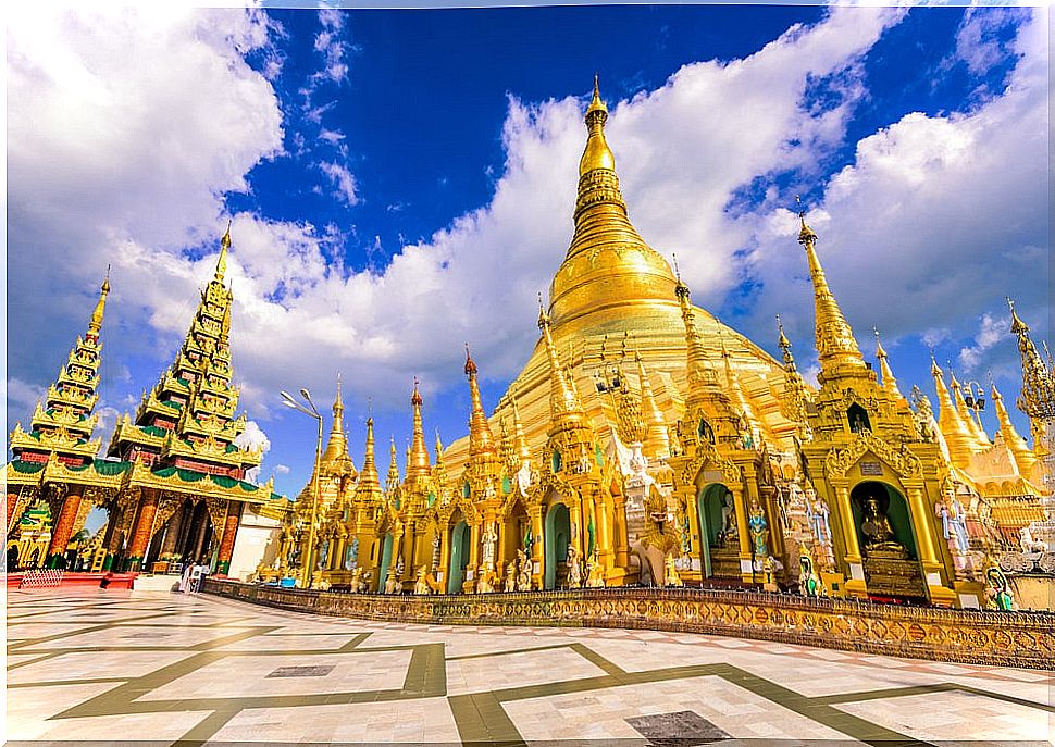 Shwedagon, visit guide to the fantastic temples of Yangon