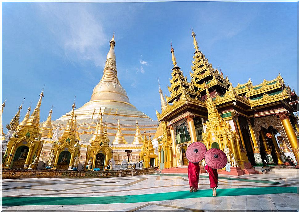 Schwegadon Pagoda in Yangon