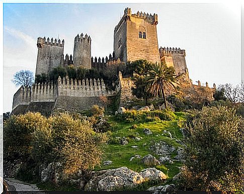 The castle of Almodóvar del Río, a living legend