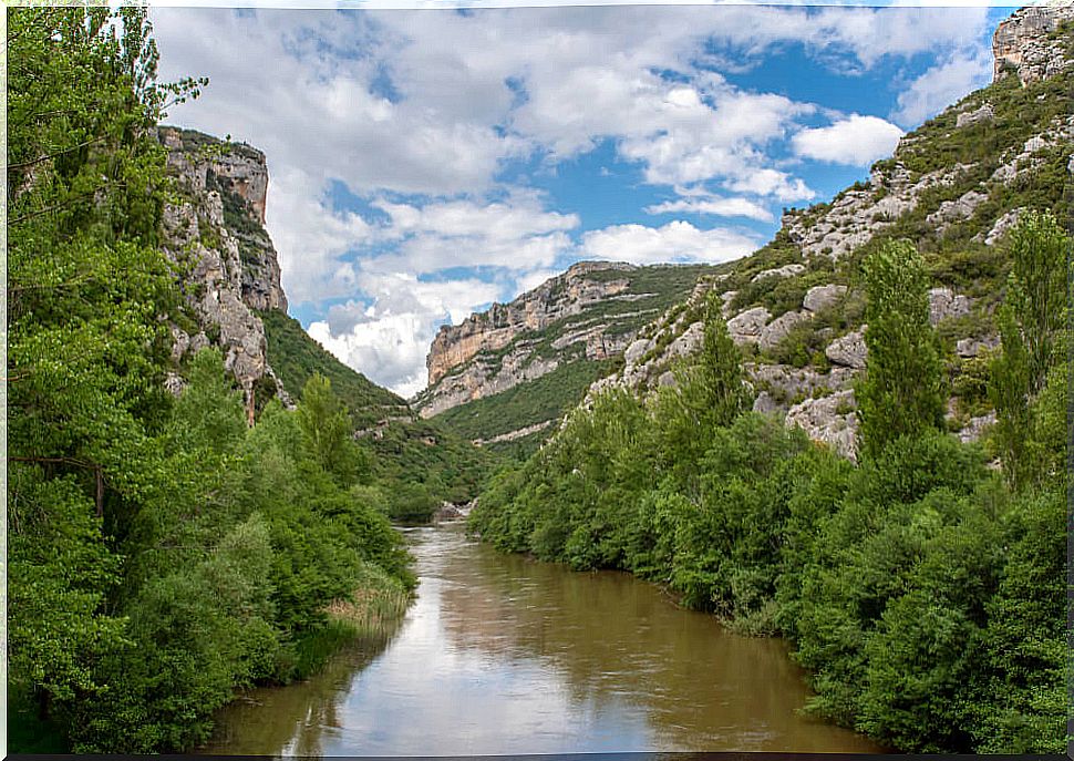 Ebro canyons