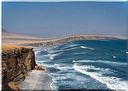 The coast of Peru and its beautiful cities