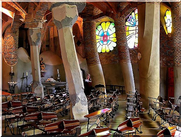 Interior of Gaudí's Crypt 