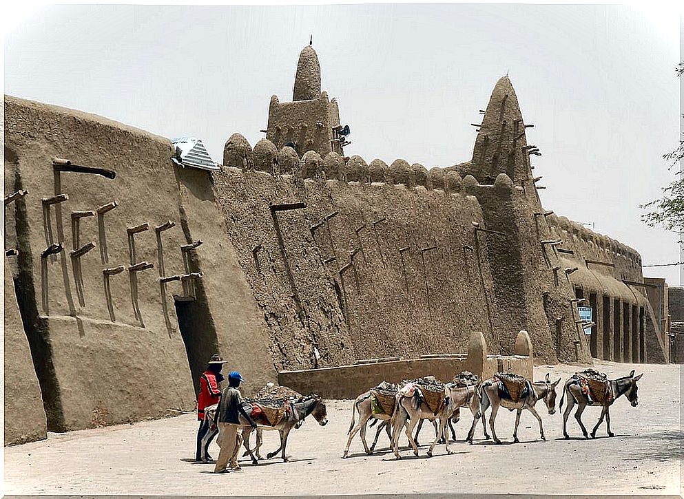 Timbuktu: the city of 333 saints