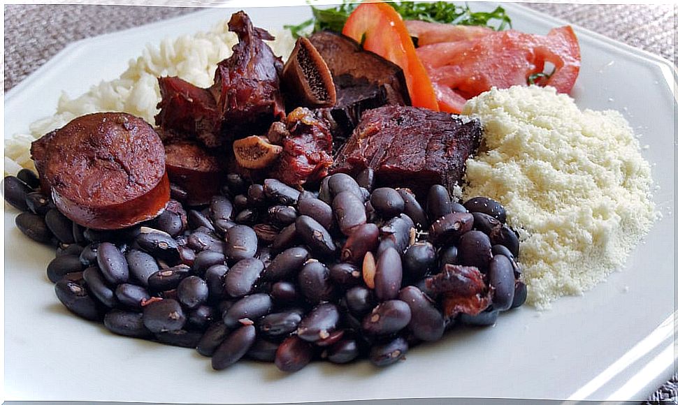 Platao de feijoada