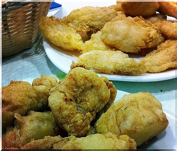 Fried fish, typical of the gastronomy of Seville 