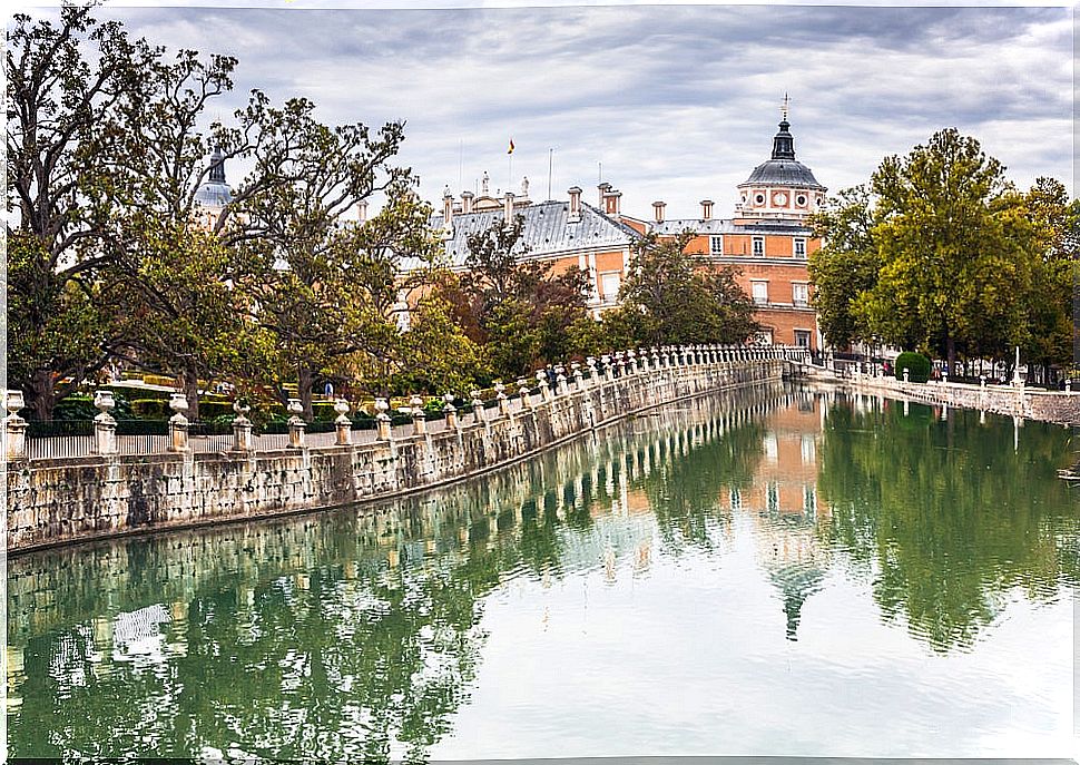 We take a walk through the gardens of the Palace of Aranjuez