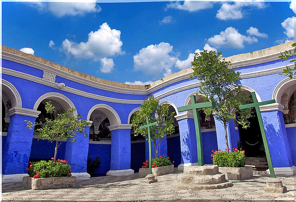 View of the cloister of Los Naranjos