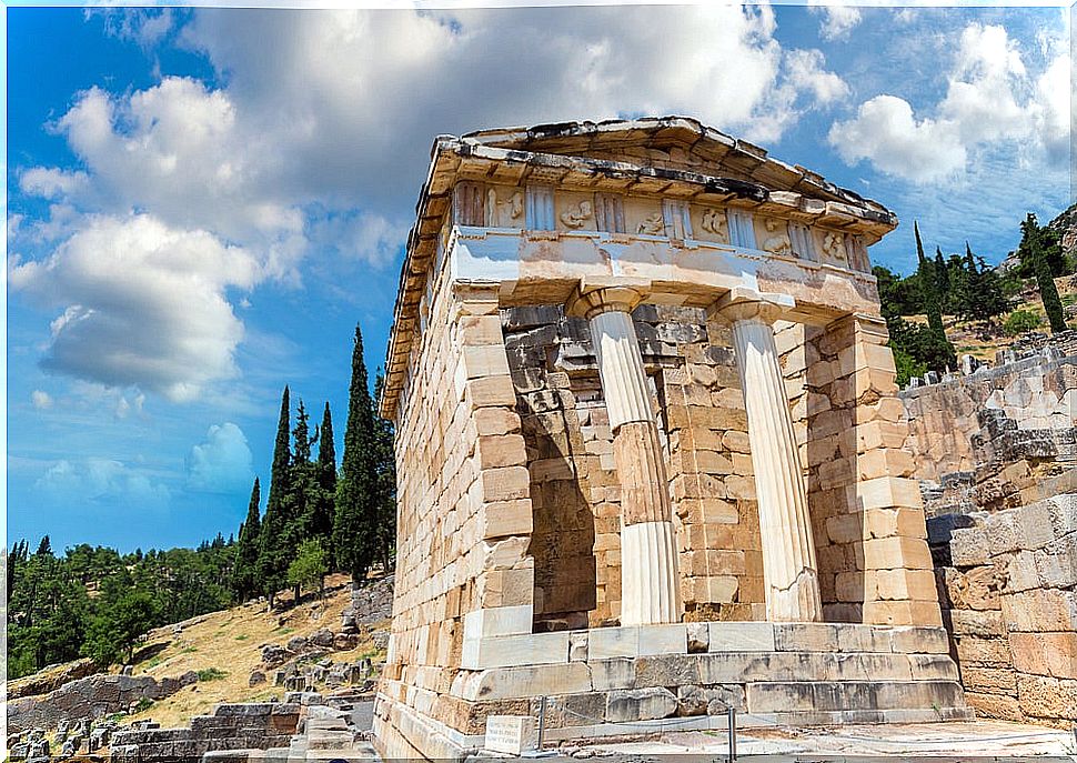 Temple in Delphi